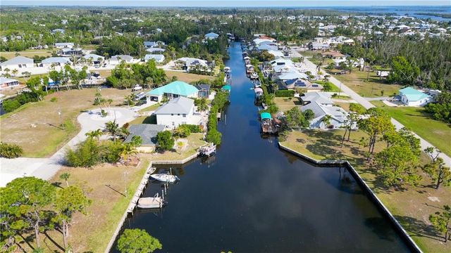 11443 Flint LN, Bokeelia, FL 33922