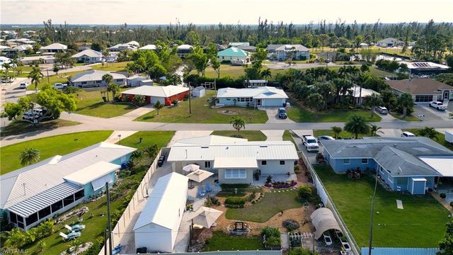 11443 Flint LN, Bokeelia, FL 33922