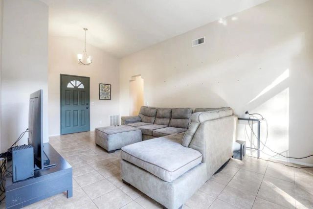 26030 Fox Run Ct, Murrieta, CA 92563