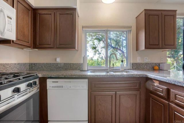 26030 Fox Run Ct, Murrieta, CA 92563