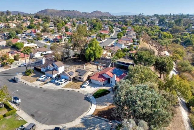 26030 Fox Run Ct, Murrieta, CA 92563