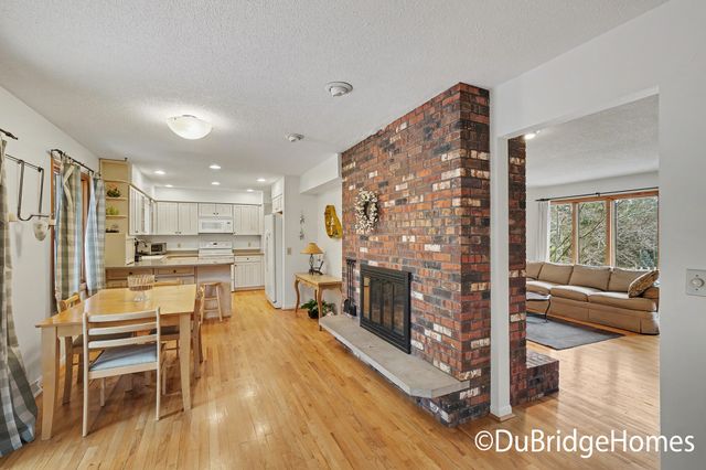 3101 Woodsboro Drive Ne, Grand Rapids Twp, MI 49525