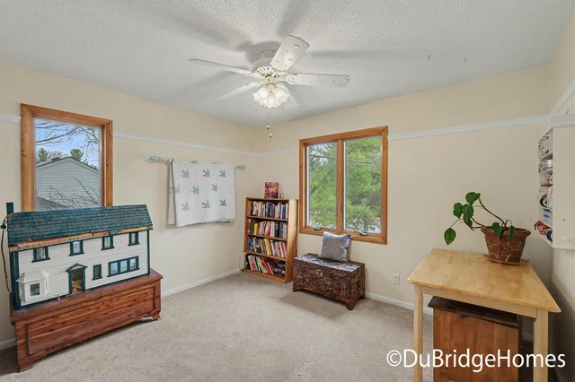 3101 Woodsboro Drive Ne, Grand Rapids Twp, MI 49525