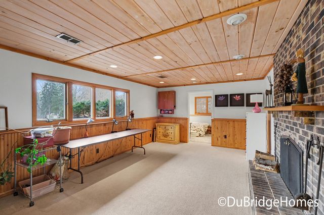 3101 Woodsboro Drive Ne, Grand Rapids Twp, MI 49525