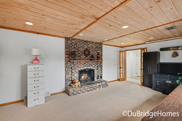 3101 Woodsboro Drive Ne, Grand Rapids Twp, MI 49525