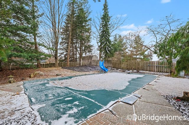 3101 Woodsboro Drive Ne, Grand Rapids Twp, MI 49525