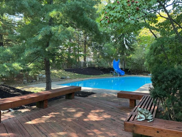 3101 Woodsboro Drive Ne, Grand Rapids Twp, MI 49525