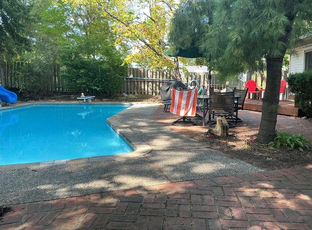 3101 Woodsboro Drive Ne, Grand Rapids Twp, MI 49525