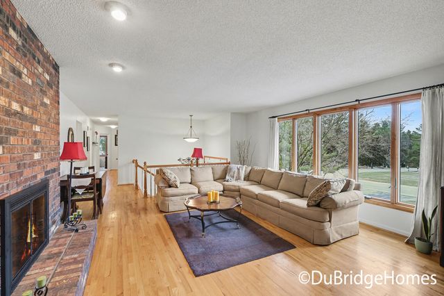 3101 Woodsboro Drive Ne, Grand Rapids Twp, MI 49525