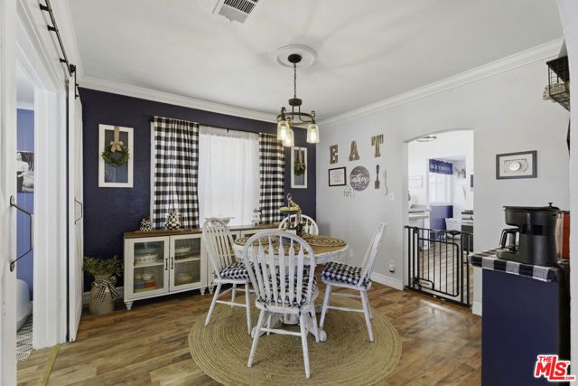 2901 California Avenue, Bakersfield, CA 93304