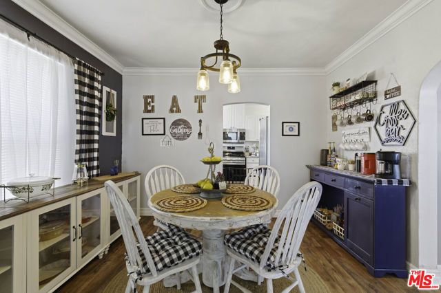 2901 California Avenue, Bakersfield, CA 93304