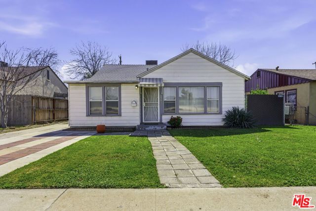 2901 California Avenue, Bakersfield, CA 93304