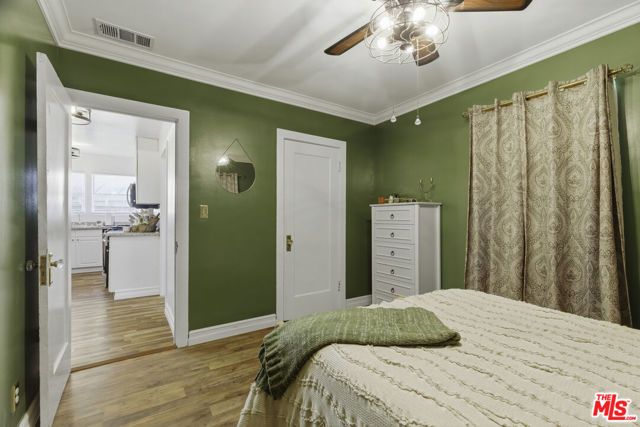 2901 California Avenue, Bakersfield, CA 93304