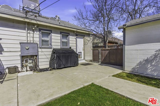 2901 California Avenue, Bakersfield, CA 93304