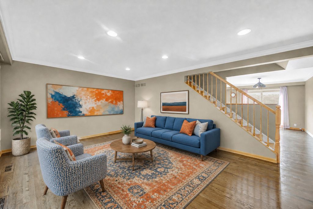 662 Carriage Hill Drive, Glenview, IL 60025 — photo 3