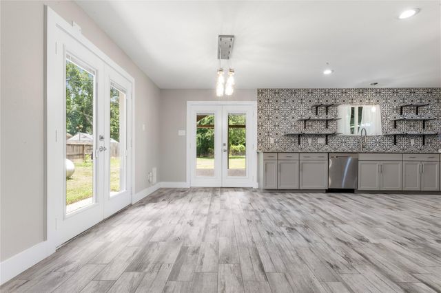 15151 Robin Trail, Conroe, TX 77302
