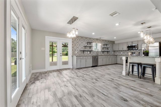 15151 Robin Trail, Conroe, TX 77302
