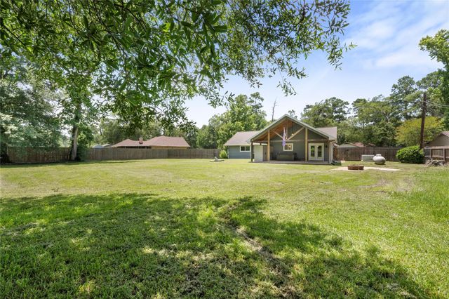 15151 Robin Trail, Conroe, TX 77302