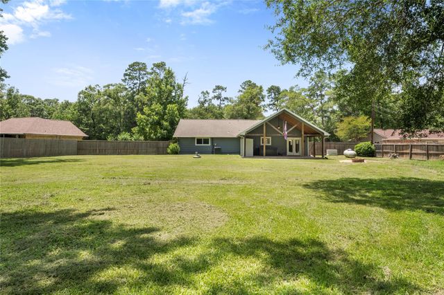 15151 Robin Trail, Conroe, TX 77302