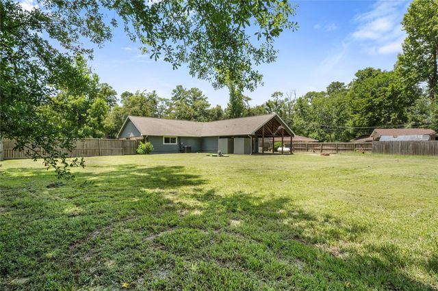 15151 Robin Trail, Conroe, TX 77302