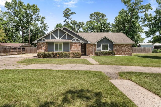 15151 Robin Trail, Conroe, TX 77302