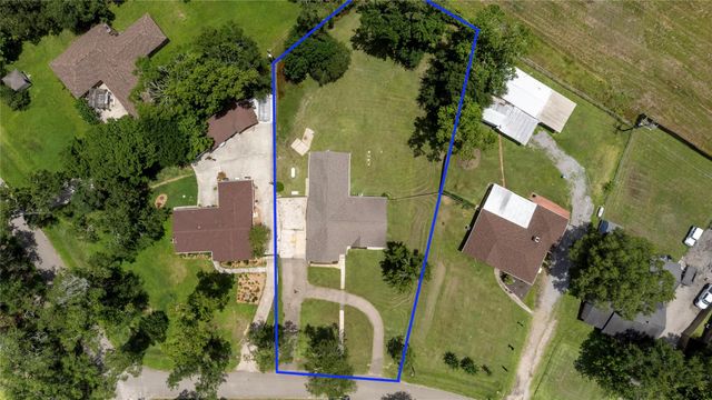 15151 Robin Trail, Conroe, TX 77302