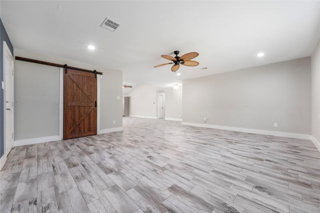 15151 Robin Trail, Conroe, TX 77302