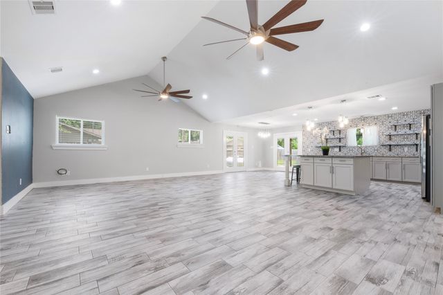 15151 Robin Trail, Conroe, TX 77302