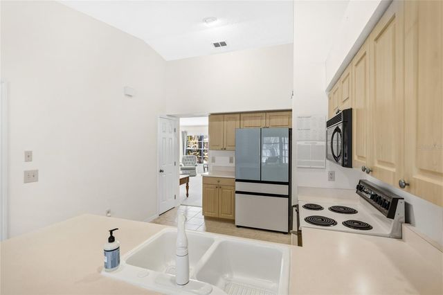 3949 37TH STREET COURT W, Bradenton, FL 34205