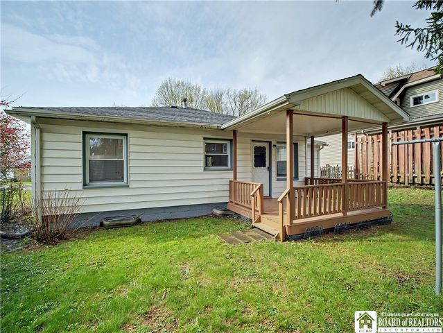 12 Waldemeere Avenue, Ellicott, NY 14733
