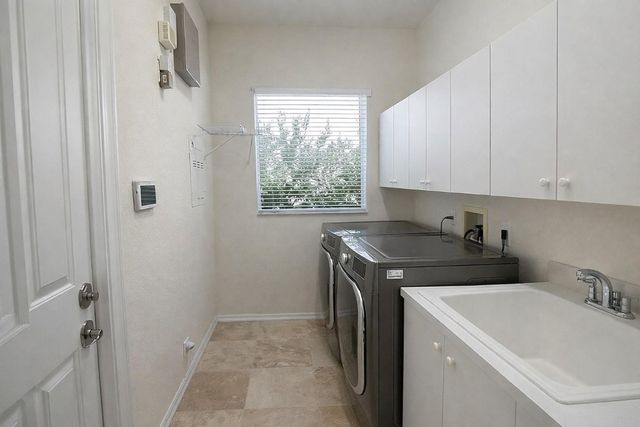 1381 Beacon Circle, Wellington, FL 33414