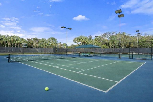 1381 Beacon Circle, Wellington, FL 33414