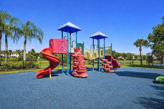 1381 Beacon Circle, Wellington, FL 33414