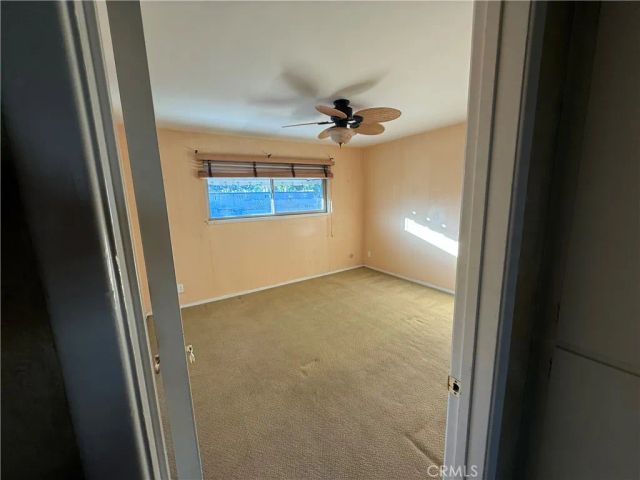 22049 Oxnard, Woodland Hills, CA 91367