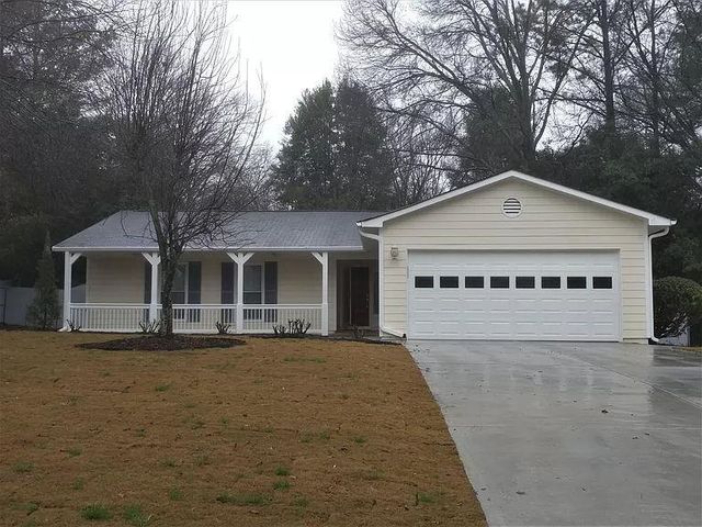 50 Parkmont Drive, Roswell, GA 30076
