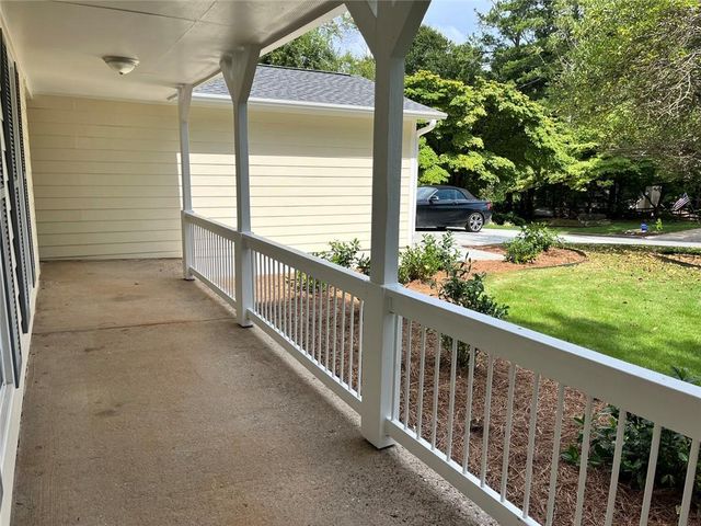 50 Parkmont Drive, Roswell, GA 30076