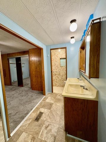 210 3rd Avenue SW, Baudette, MN 56623