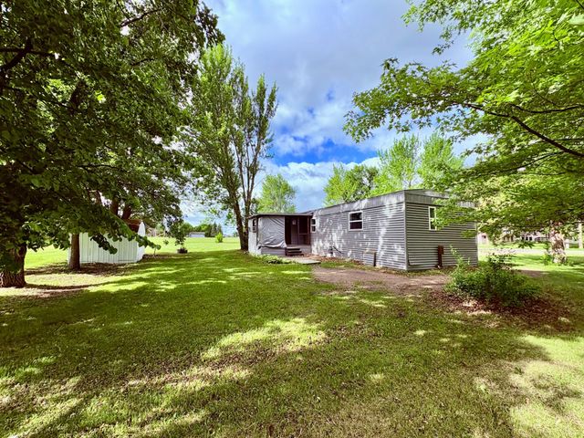 210 3rd Avenue SW, Baudette, MN 56623