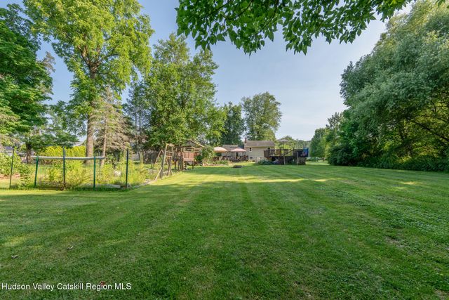119 Lighthouse Drive, Saugerties, NY 12477