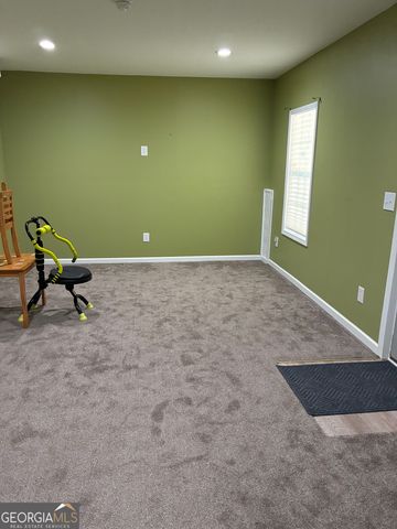 4323 Grove Lake Street, Loganville, GA 30052