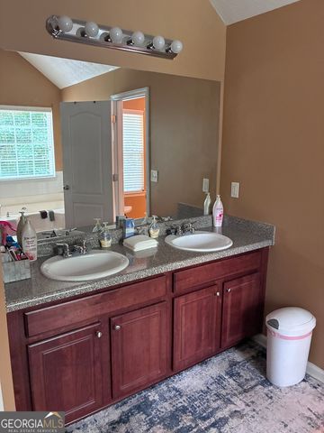 4323 Grove Lake Street, Loganville, GA 30052