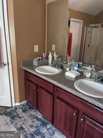4323 Grove Lake Street, Loganville, GA 30052