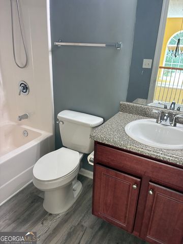4323 Grove Lake Street, Loganville, GA 30052