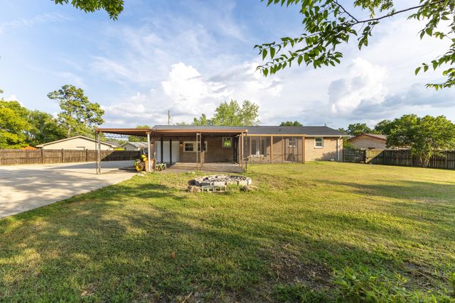 105 Donna Ct, Hendersonville, TN 37075