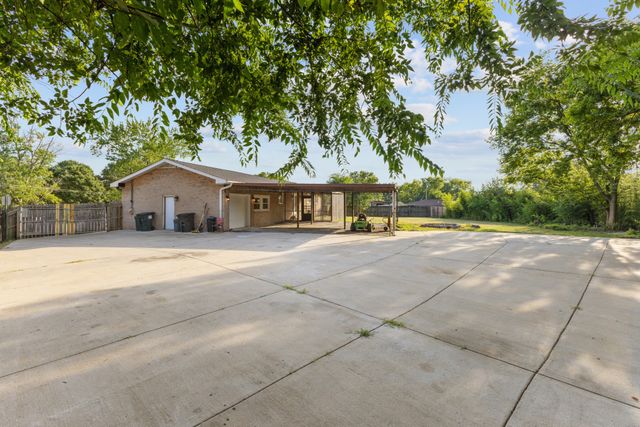 105 Donna Ct, Hendersonville, TN 37075