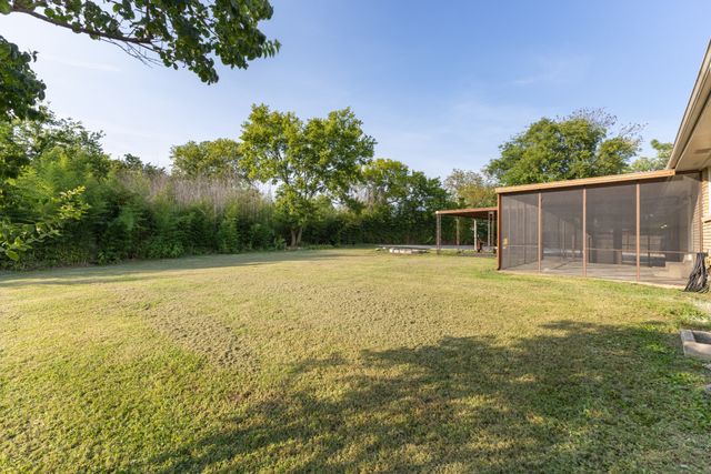 105 Donna Ct, Hendersonville, TN 37075
