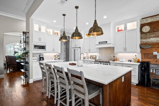 103 Eagle Point Drive, Waxahachie, TX 75165