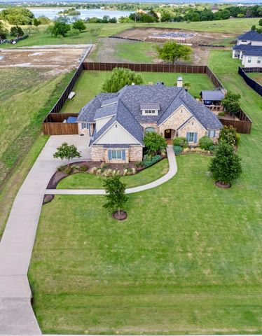 103 Eagle Point Drive, Waxahachie, TX 75165