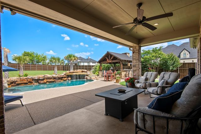 103 Eagle Point Drive, Waxahachie, TX 75165