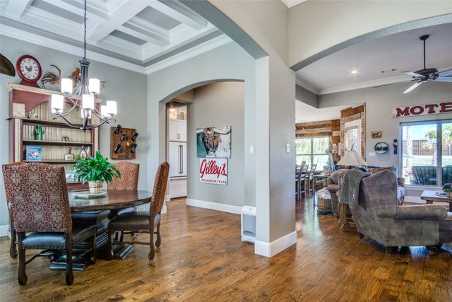 103 Eagle Point Drive, Waxahachie, TX 75165